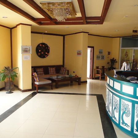 Charming Lao Hotel Муанг-Сай Екстер'єр фото