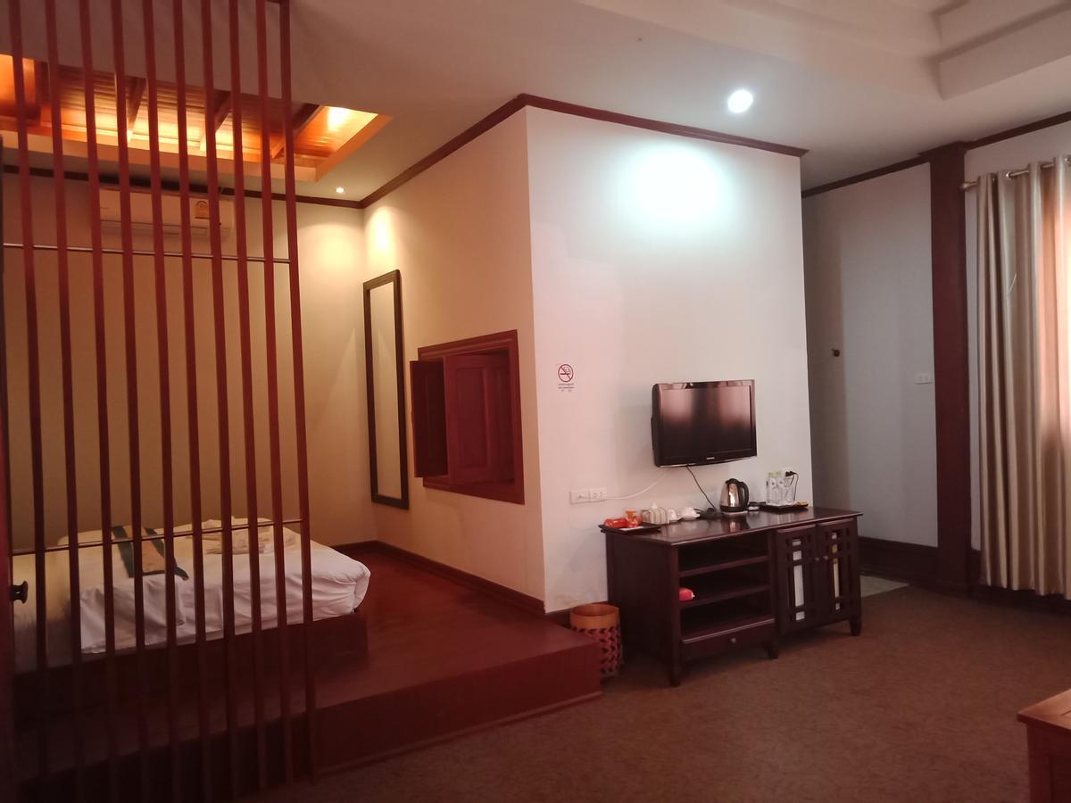 Charming Lao Hotel Муанг-Сай Екстер'єр фото
